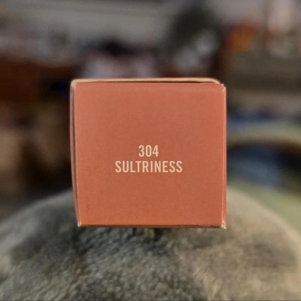 New Mac Powder Kiss Lipstick 304 Sultriness